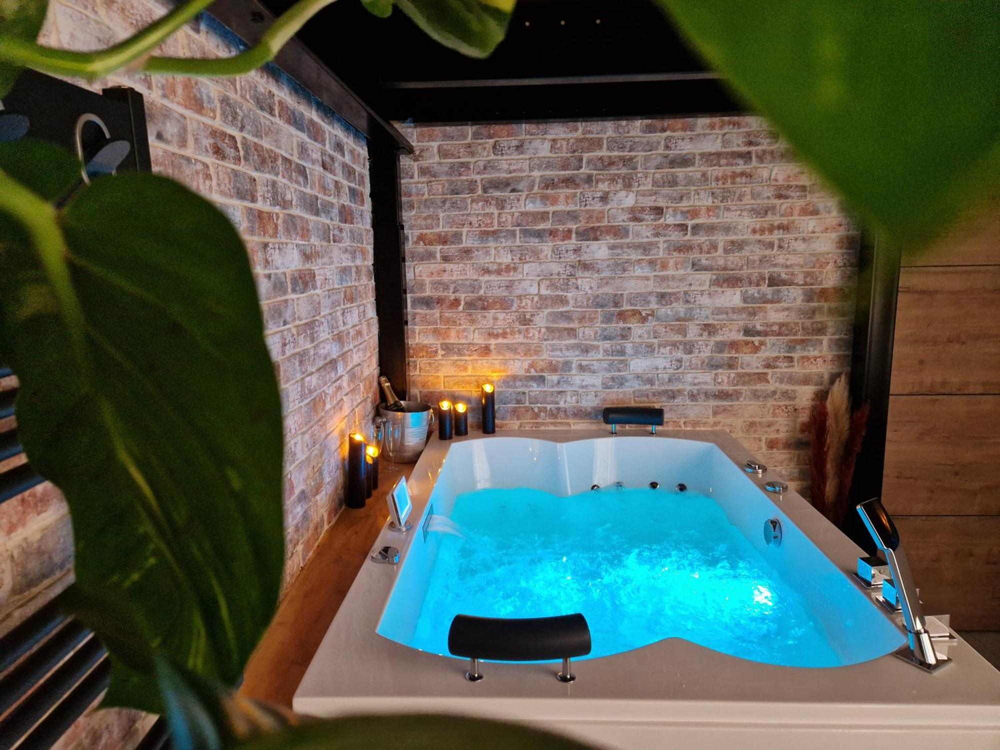 Au Spa De Llea Suite Retro Avignon Buitenkant foto